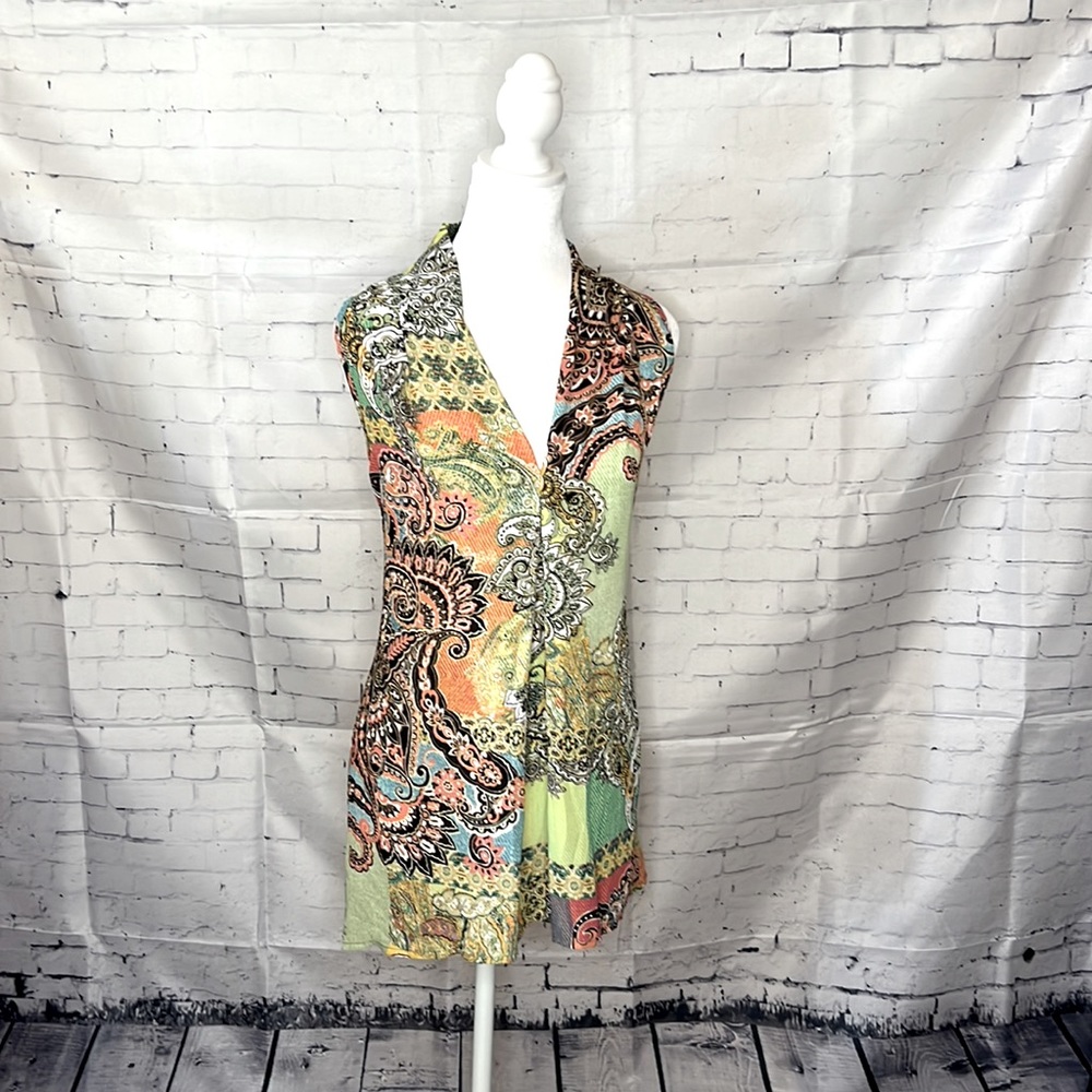 Spense pleated V-neck tunic. XL
